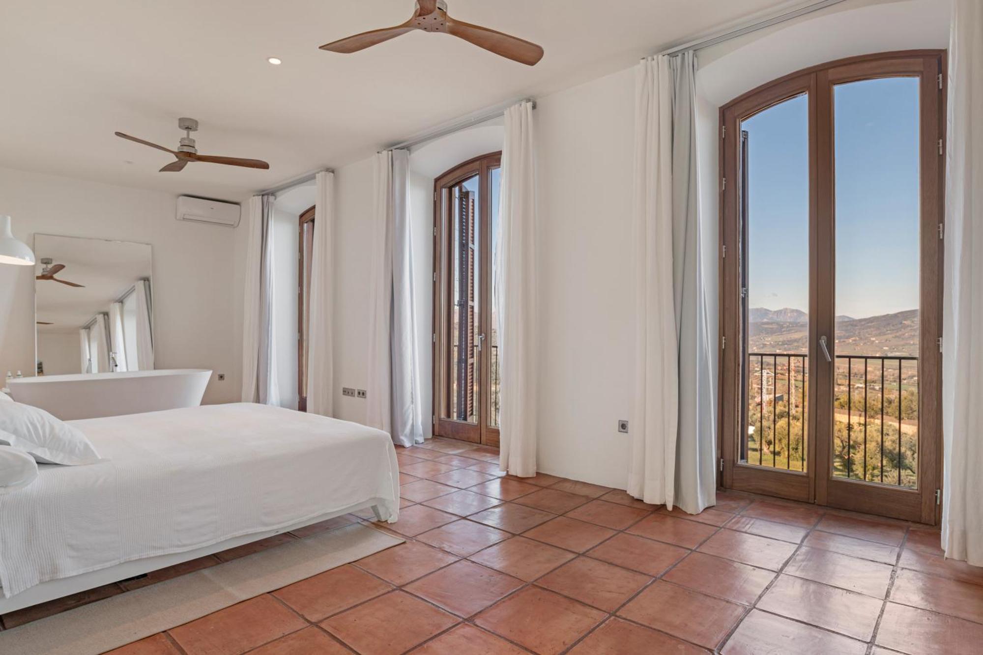 Villa Cortijo La Almazara *