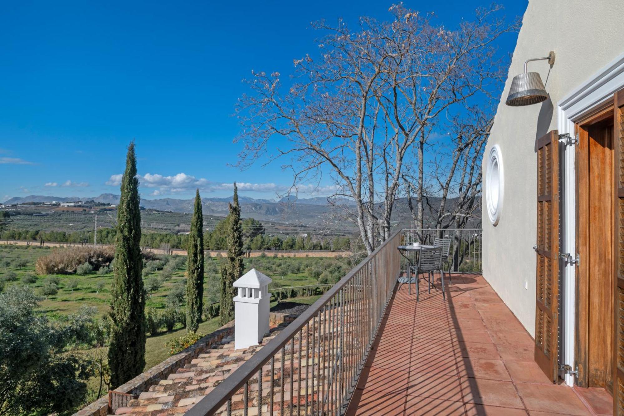 Villa Cortijo La Almazara Ronda
